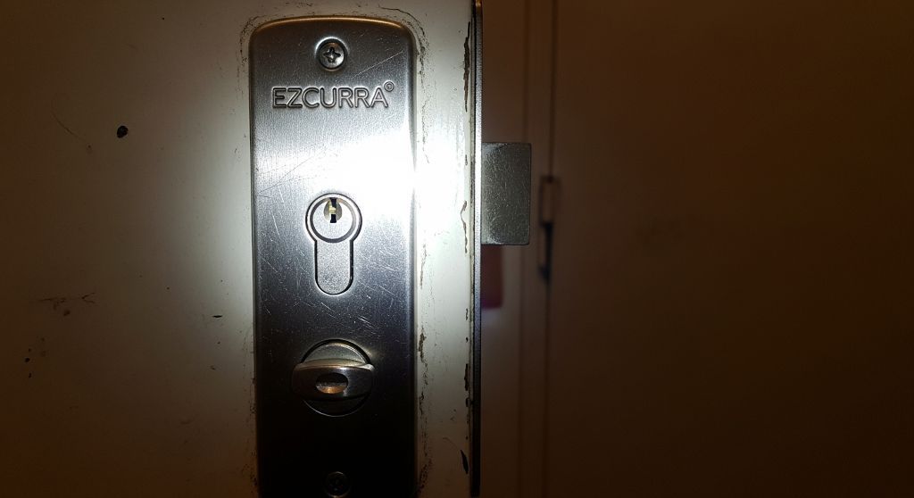 Servicio de Instalación de muelles cierrapuertas en Anchuelo